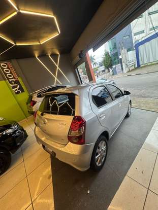TOYOTA-ETIOS-2020