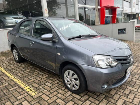 TOYOTA ETIOS 1.5 X SEDAN 16V FLEX 4P MANUAL