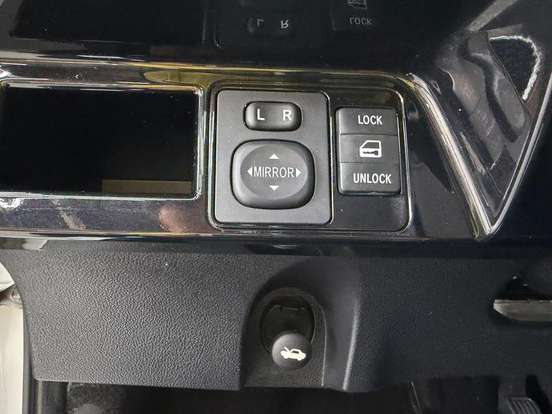 TOYOTA-ETIOS-2017