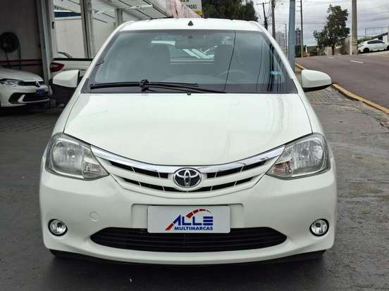 TOYOTA-ETIOS-2014