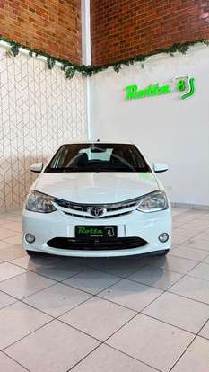 TOYOTA-ETIOS-2014