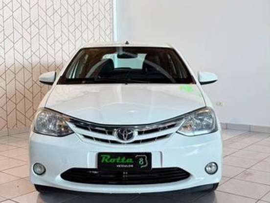 TOYOTA-ETIOS-1.5 XLS 16V FLEX 4P MANUAL TOYOTA-ETIOS-2014