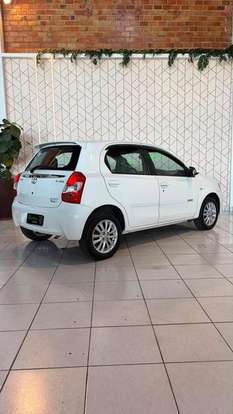 TOYOTA-ETIOS-1.5 XLS 16V FLEX 4P MANUAL TOYOTA-ETIOS-2014