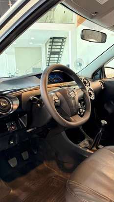 TOYOTA-ETIOS-2014