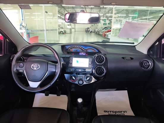 TOYOTA-ETIOS-1.5 XLS SEDAN 16V FLEX 4P MANUAL TOYOTA-ETIOS-2015