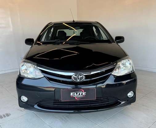 TOYOTA-ETIOS-1.5 XLS SEDAN 16V FLEX 4P MANUAL TOYOTA-ETIOS-2013