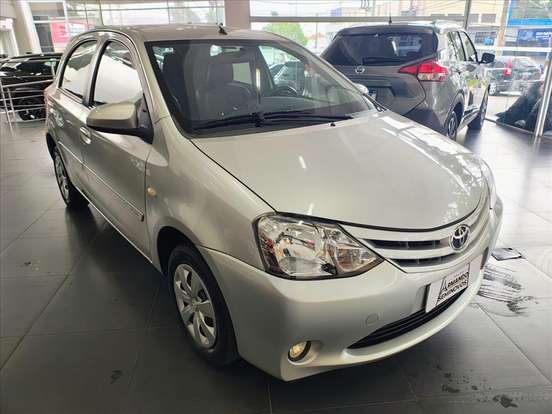 TOYOTA-ETIOS-1.5 XS 16V FLEX 4P MANUAL TOYOTA-ETIOS-2014
