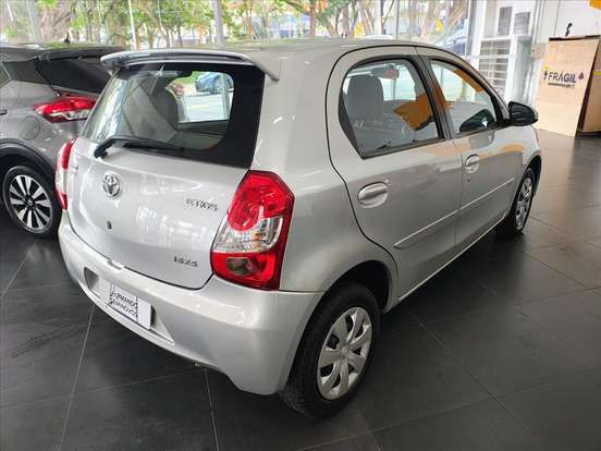 TOYOTA-ETIOS-1.5 XS 16V FLEX 4P MANUAL TOYOTA-ETIOS-2014