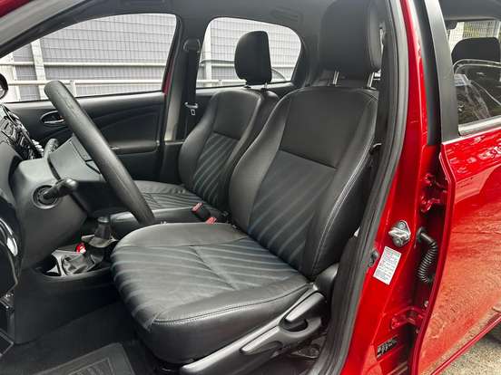 TOYOTA-ETIOS-2014