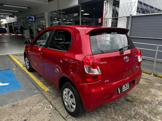 TOYOTA-ETIOS-2014