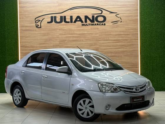 TOYOTA ETIOS 1.5 XS SEDAN 16V FLEX 4P MANUAL