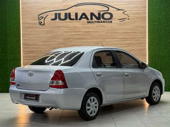 TOYOTA-ETIOS-2014