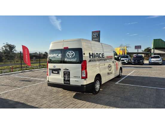 TOYOTA-HIACE-2.8 D-4D TURBO DIESEL FURGÃO DX AUTOMÁTICO TOYOTA-HIACE-2025