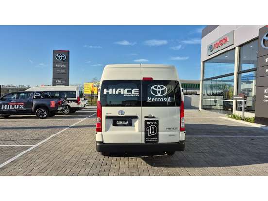 TOYOTA-HIACE-2.8 D-4D TURBO DIESEL FURGÃO DX AUTOMÁTICO TOYOTA-HIACE-2025