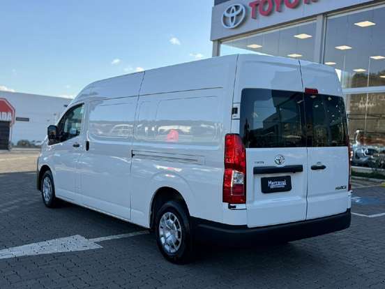 TOYOTA-HIACE-2.8 D-4D TURBO DIESEL FURGÃO DX AUTOMÁTICO TOYOTA-HIACE-2025