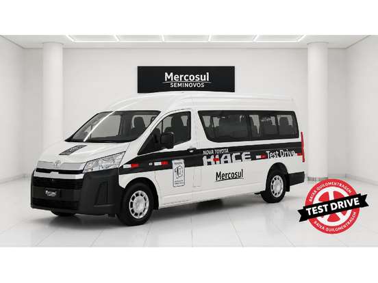 TOYOTA-HIACE-2025