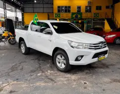 TOYOTA HILUX 2.7 SR 4X2 CD 16V FLEX 4P AUTOMÁTICO TOYOTA HILUX 2.7 SR 4X2 CD 16V FLEX 4P AUTOMÁTICO