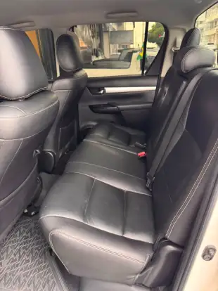 TOYOTA-HILUX-2017