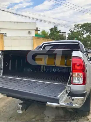 TOYOTA-HILUX-2018
