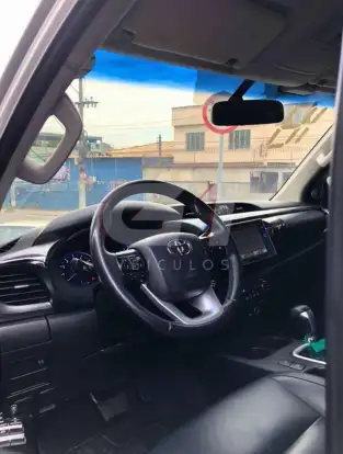 TOYOTA-HILUX-2018