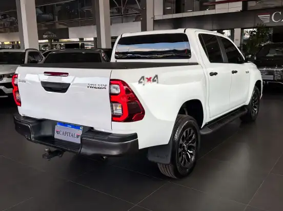 TOYOTA-HILUX-2.8 D-4D TURBO DIESEL CD POWER PACK 4X4 MANUAL TOYOTA-HILUX-2021