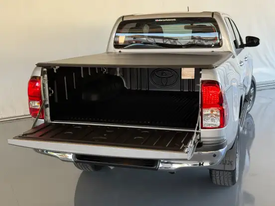 TOYOTA-HILUX-2024
