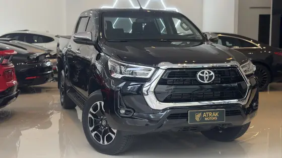 TOYOTA HILUX 2.8 D-4D TURBO DIESEL CD SRV 4X4 AUTOMÁTICO