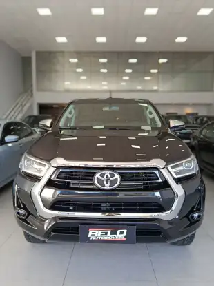 TOYOTA-HILUX-2024