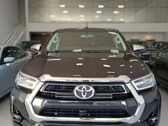 TOYOTA-HILUX-2.8 D-4D TURBO DIESEL CD SRV 4X4 AUTOMÁTICO TOYOTA-HILUX-2024