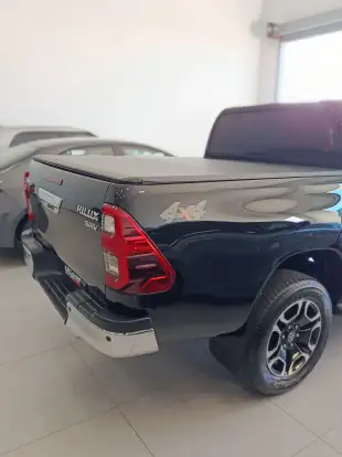 TOYOTA-HILUX-2024