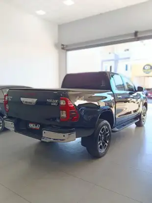 TOYOTA-HILUX-2024