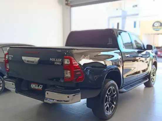 TOYOTA-HILUX-2.8 D-4D TURBO DIESEL CD SRV 4X4 AUTOMÁTICO TOYOTA-HILUX-2024