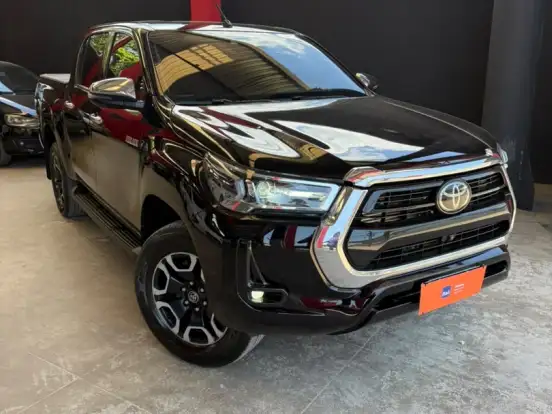 TOYOTA-HILUX-2.8 D-4D TURBO DIESEL CD SRX 4X4 AUTOMÁTICO TOYOTA-HILUX-2023