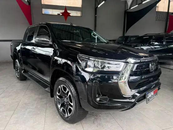 TOYOTA-HILUX-2.8 D-4D TURBO DIESEL CD SRX 4X4 AUTOMÁTICO TOYOTA-HILUX-2026