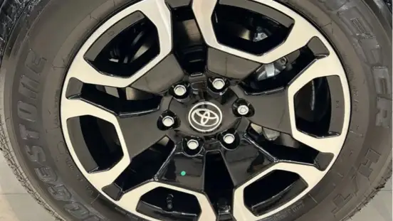 TOYOTA-HILUX-2026