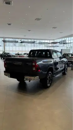 TOYOTA-HILUX-2026