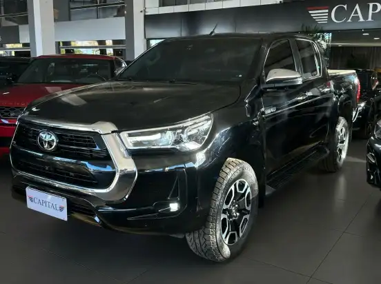 TOYOTA-HILUX-2.8 D-4D TURBO DIESEL CD SRX 4X4 AUTOMÁTICO TOYOTA-HILUX-2024