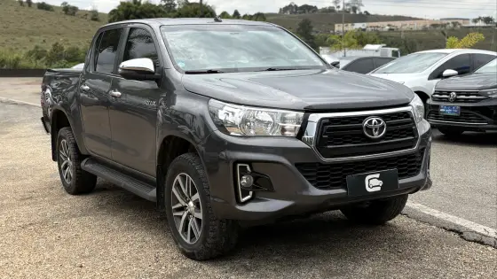 TOYOTA HILUX 2.8 SRV 4X4 CD 16V DIESEL 4P AUTOMÁTICO