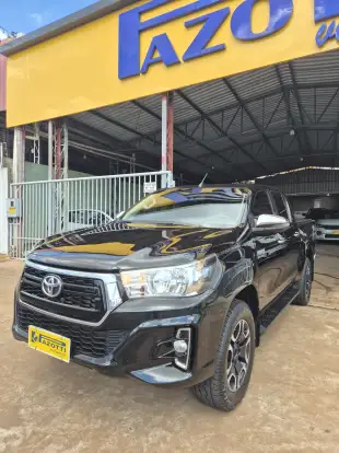 TOYOTA-HILUX-2019