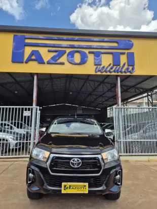 TOYOTA-HILUX-2019