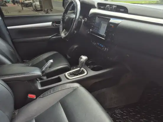 TOYOTA-HILUX-2.8 SRV 4X4 CD 16V DIESEL 4P AUTOMÁTICO TOYOTA-HILUX-2019