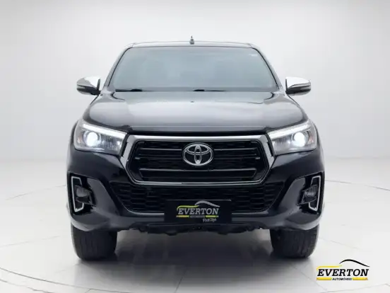 TOYOTA-HILUX-2020