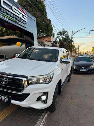 TOYOTA-HILUX-2.7 SR 4X2 CD 16V FLEX 4P AUTOMÁTICO TOYOTA-HILUX-2017