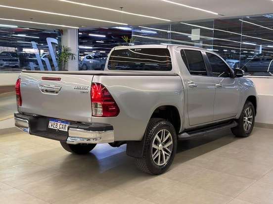TOYOTA-HILUX-2020