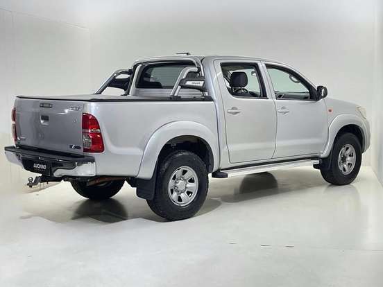 TOYOTA-HILUX-2.7 STD 4X4 CD 16V FLEX 4P MANUAL TOYOTA-HILUX-2014