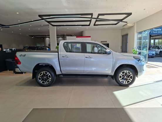 TOYOTA-HILUX-2.8 D-4D TURBO DIESEL CD POWER PACK 4X4 AUTOMÁTICO TOYOTA-HILUX-2026