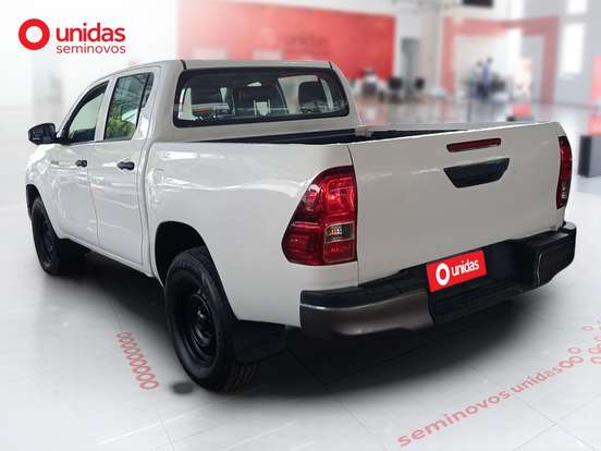 TOYOTA-HILUX-2.8 D-4D TURBO DIESEL CD POWER PACK 4X4 MANUAL TOYOTA-HILUX-2023
