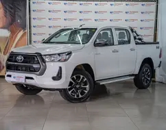 TOYOTA HILUX 2.8 D-4D TURBO DIESEL CD POWER PACK 4X4 MANUAL TOYOTA HILUX 2.8 D-4D TURBO DIESEL CD POWER PACK 4X4 MANUAL