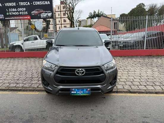 TOYOTA-HILUX-2025