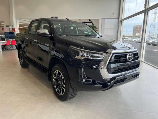 TOYOTA-HILUX-2026